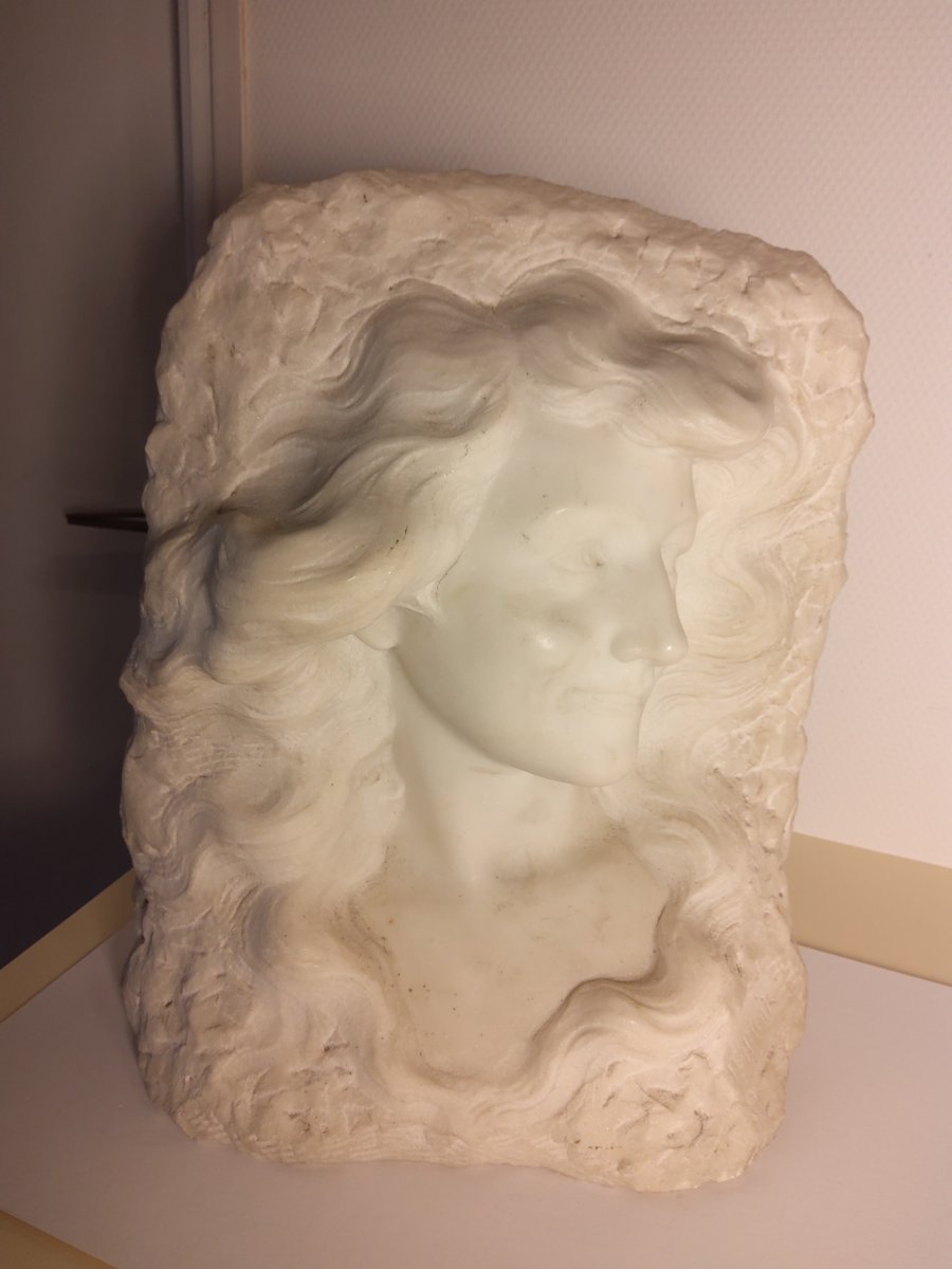 Carrara Marble Sculpture